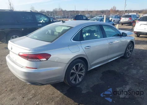 2021 Volkswagen Passat 2.0T Se z USA, uszkodzony, nr VIN 1VWSA7A35MC013190